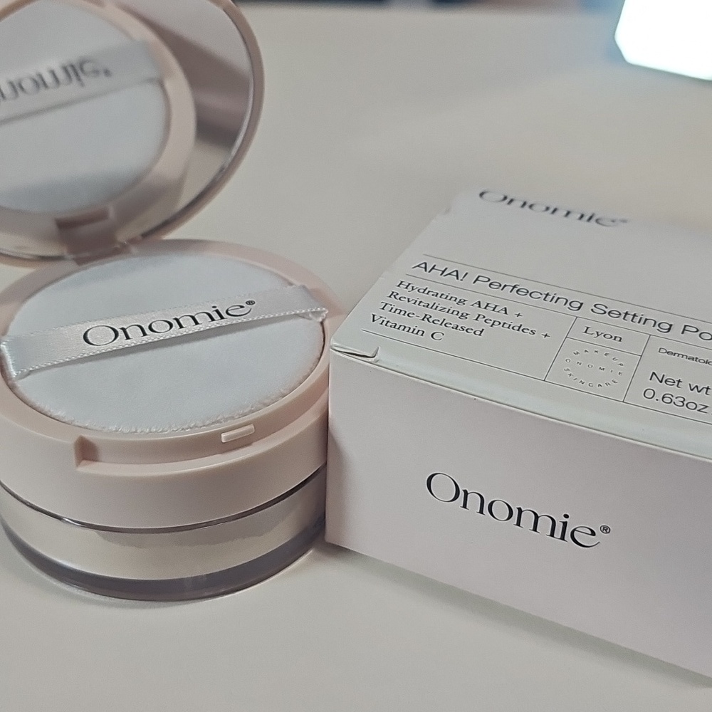 Onomie AHA Perfecting Setting Powder - Skin Plumping Setting Powder-‎ Lyon  New